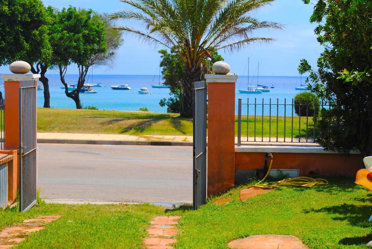 Villa Stella Fronte Mare Porto Frailis Àrbatax Buitenkant foto