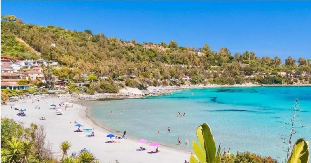 Villa Stella Fronte Mare Porto Frailis Àrbatax Buitenkant foto