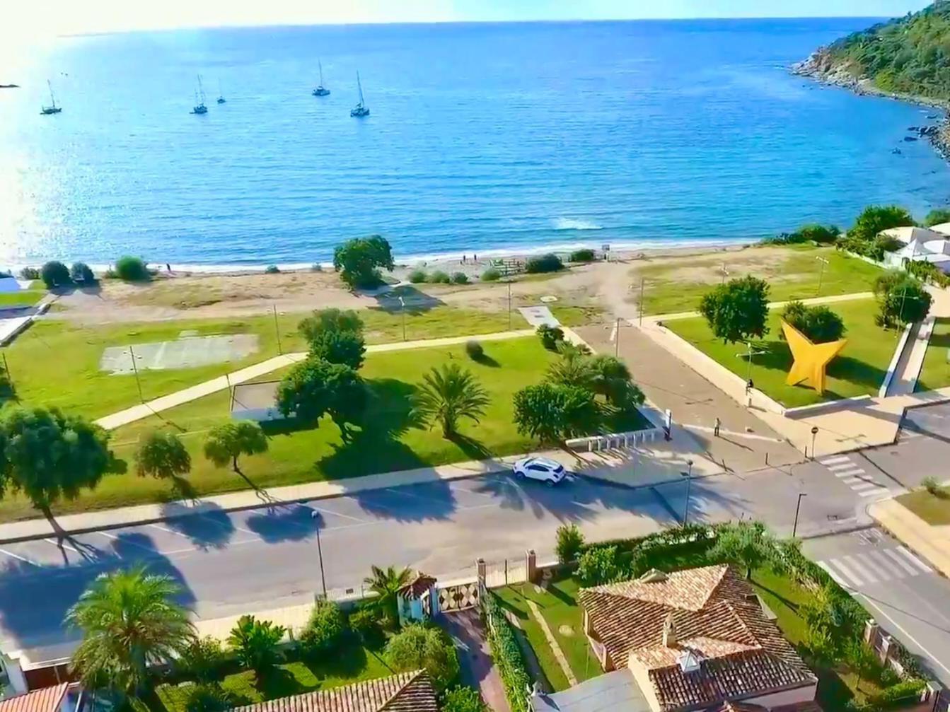 Villa Stella Fronte Mare Porto Frailis Àrbatax Buitenkant foto